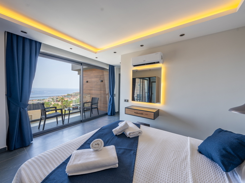  gece  -  Kasım
  | Kalkan’da 8 Kişilik Lüks Villa, Özel Isıtmalı Havuz ve Merkezi Konum